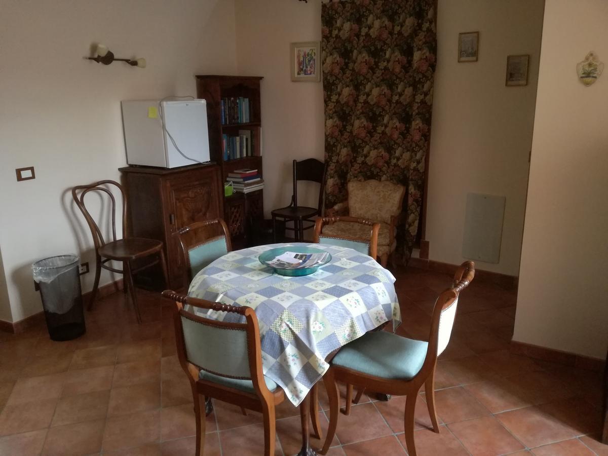 Locanda Dei Boi Ventimiglia Esterno foto